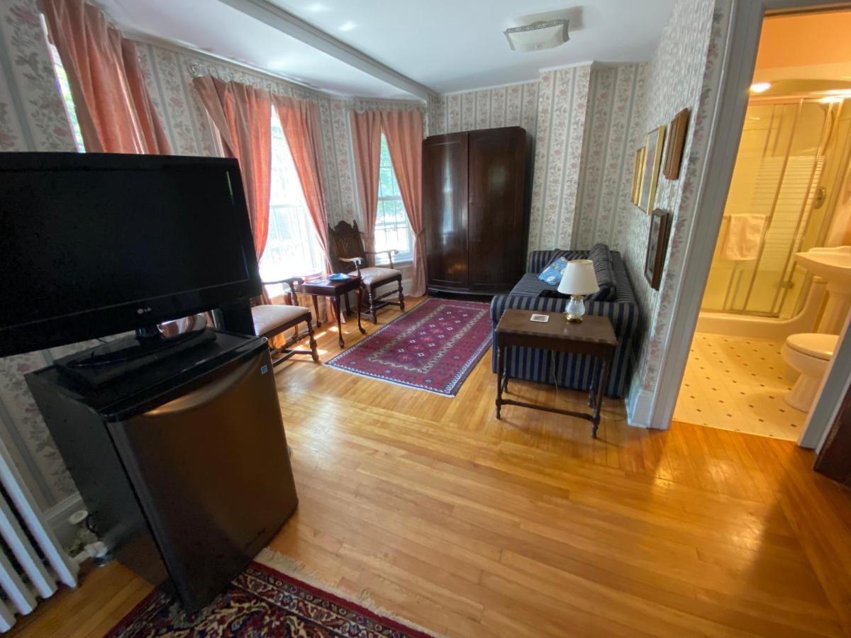 Bernard Gray Hall Bed And Breakfast 나이아가라온더레이크 외부 사진