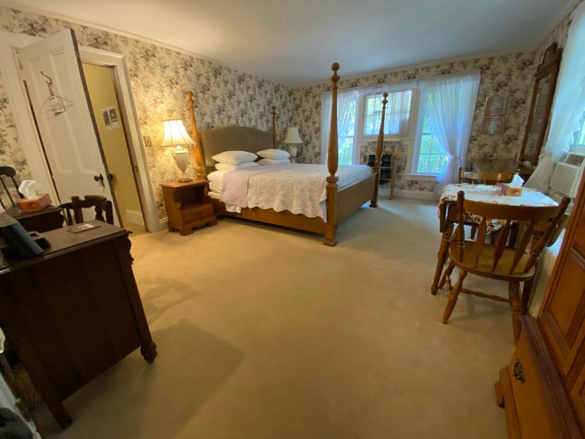 Bernard Gray Hall Bed And Breakfast 나이아가라온더레이크 외부 사진